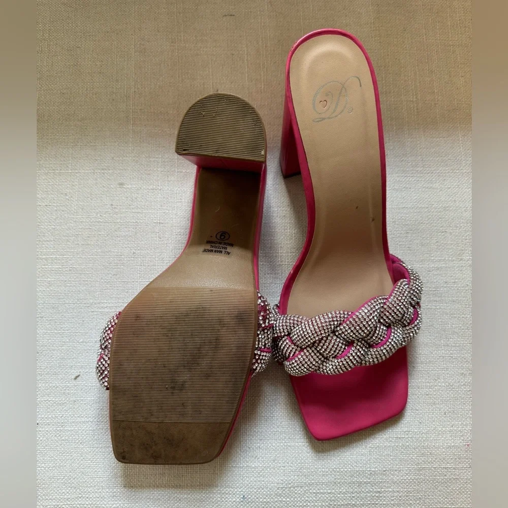 Hot pink Rhinestone block heels - Picture 2 of 3